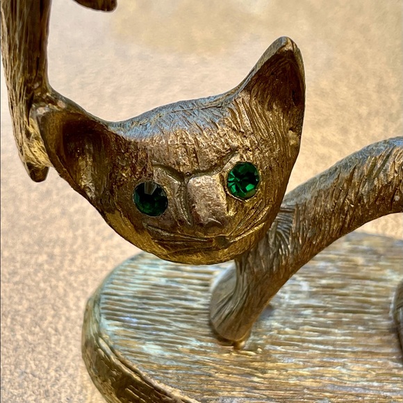 Vintage Cast Metal Earring Holder - Picture 5 of 5